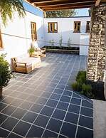 Rova Hostel