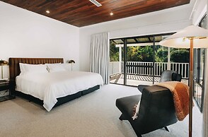 Ampersand Estates