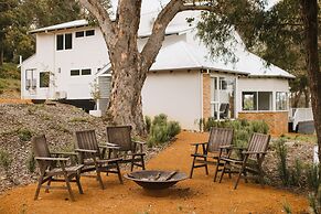 Ampersand Estates