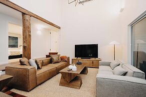 Ampersand Estates