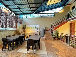 Weekdays Hot Spring Resort by Cocotel