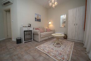 Antika Guesthouse