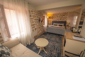 Antika Guesthouse