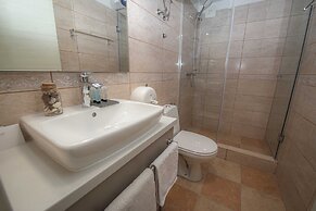 Antika Guesthouse