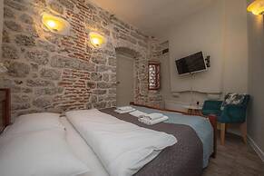 Antika Guesthouse