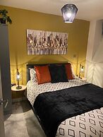 Captivating 2-bed Apartment in Bradford