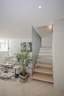 Liiiving - Luxury Beachfront Apartment V