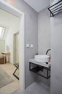 Liiiving - Luxury Beachfront Apartment V