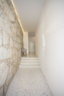 Liiiving-Luxury Beachfront Apartment III