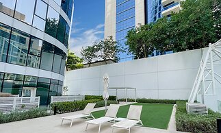 LUX The Pad Executive Suite 2