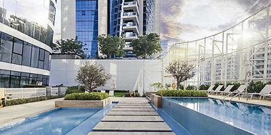 LUX The Pad Executive Suite 2