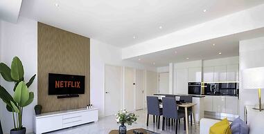 LUX The Pad Executive Suite 2
