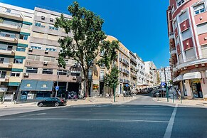 Conde 3BDR Luxury