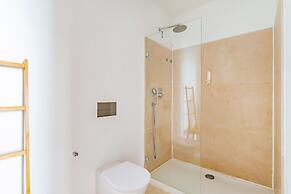 Conde 3BDR Luxury