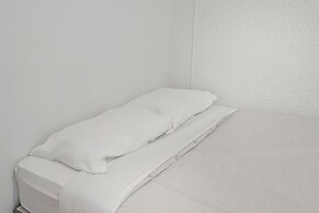 Beautiful Private Bedroom in Mile-End