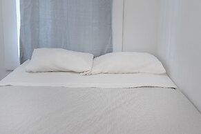 Beautiful Private Bedroom in Mile-End
