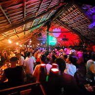 Johnny's Place Hotel