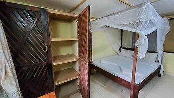 Nice and Cosy Studio En-suite, Kitchenette, Kenya