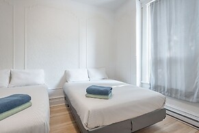 5221 St Urbain