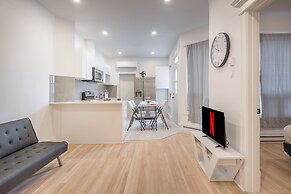 5221 St Urbain