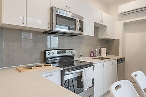 5221 St Urbain