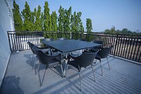 Hotel Makhan Vihar