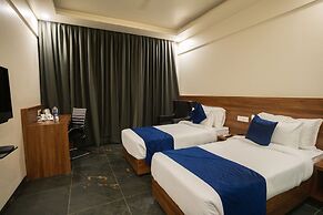 Hotel Makhan Vihar
