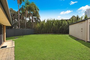 NAROO7- PRIME MOOLOOLABA LOCATION