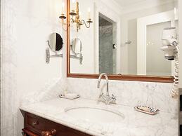 Ebel Boutique Hotel