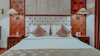 Royal Brongto Hotel