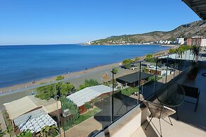 Hotel Triumf Shengjin