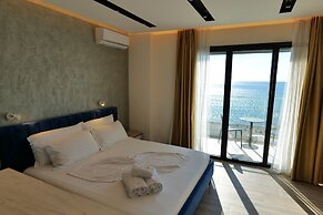 Hotel Triumf Shengjin