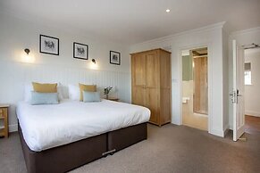 The Mole Resort - Lodges
