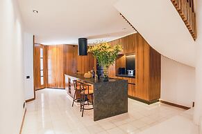Luxury beachfront villa at Nizuc