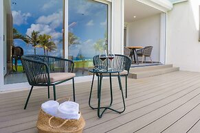 Luxury beachfront villa at Nizuc