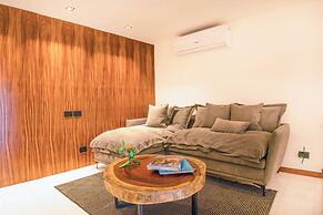 Luxury beachfront villa at Nizuc