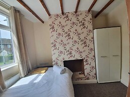 Halmers Park House