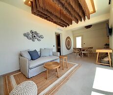 LIFE SUITES
