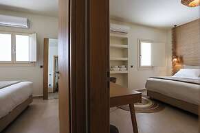 LIFE SUITES