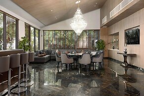 SUN & MOON, Riverside Hotel