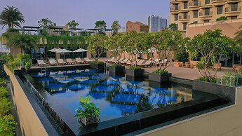 SUN & MOON, Riverside Hotel