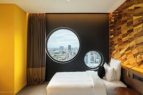SUN & MOON, Riverside Hotel