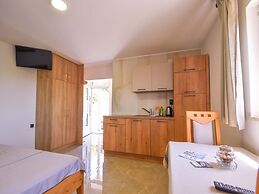 Apartments Jaklin