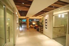Sabbia Condos - Nice Apartment