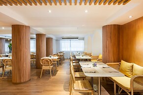 Arck Hotel