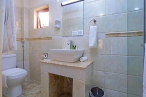 West Lerruat Hotel