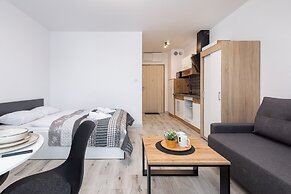 Cosy Łużycka Studio by Renters