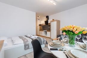 Cosy Łużycka Studio by Renters