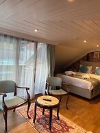 Bosphorus Bridge Hotel