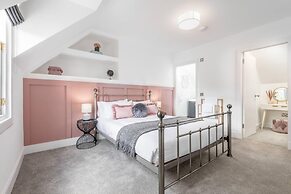 Captivating 4-bed House in Killin